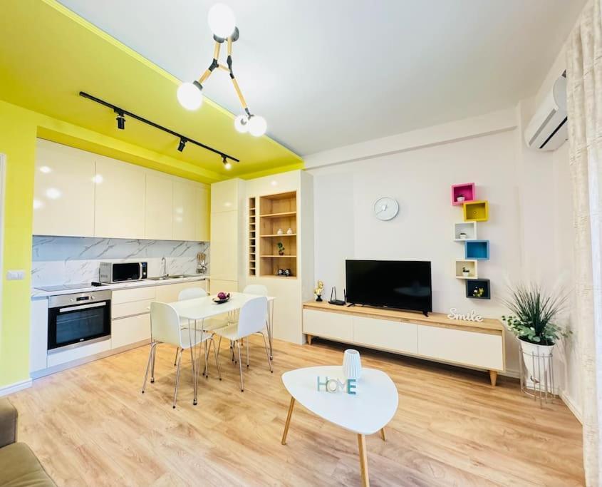 Yellow Appartement *